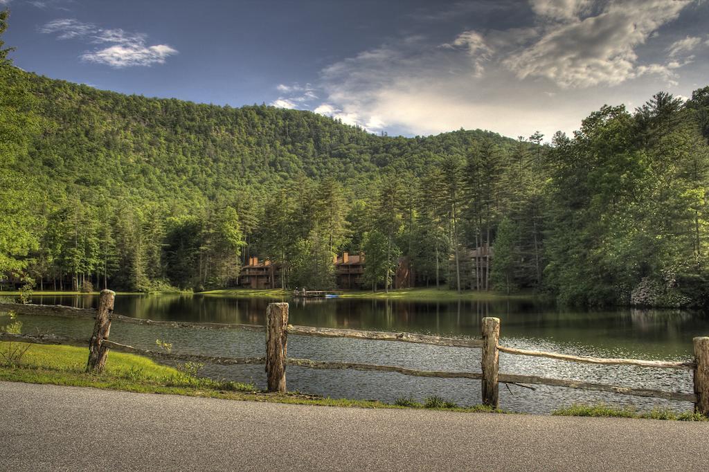 Foxhunt At Sapphire Valley Exterior foto
